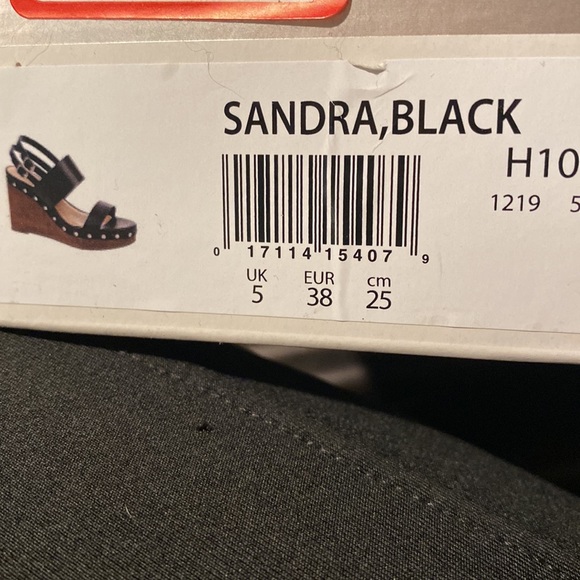 Bleecker & Bond Sandra Leather Wedge - Picture 8 of 8